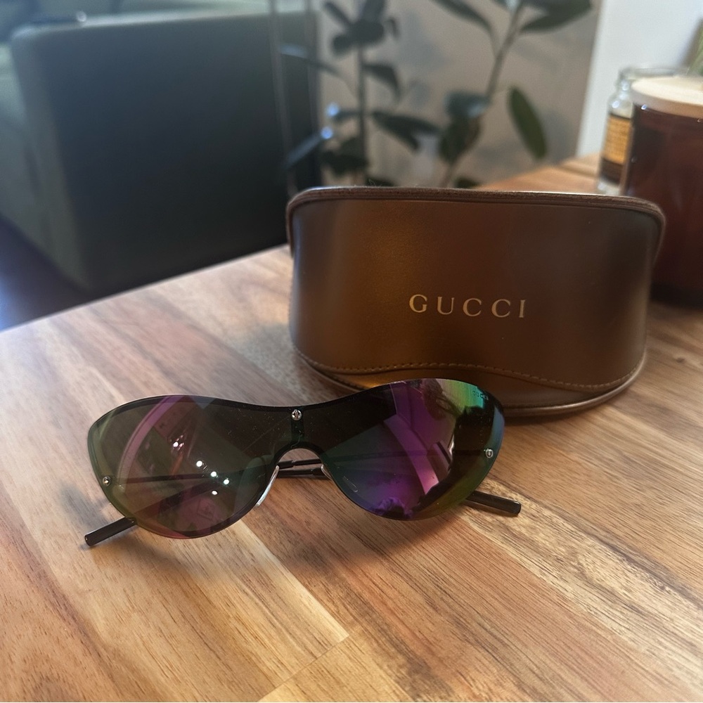 Gucci Cat-Eye Mirrored Sunglasses